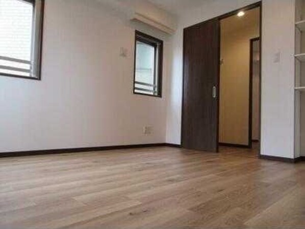 ドゥーエ東池袋の物件内観写真